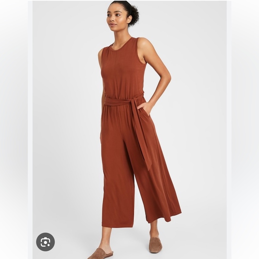 Rust Banana Republic wide leg jumpsuit with pockets, size S
